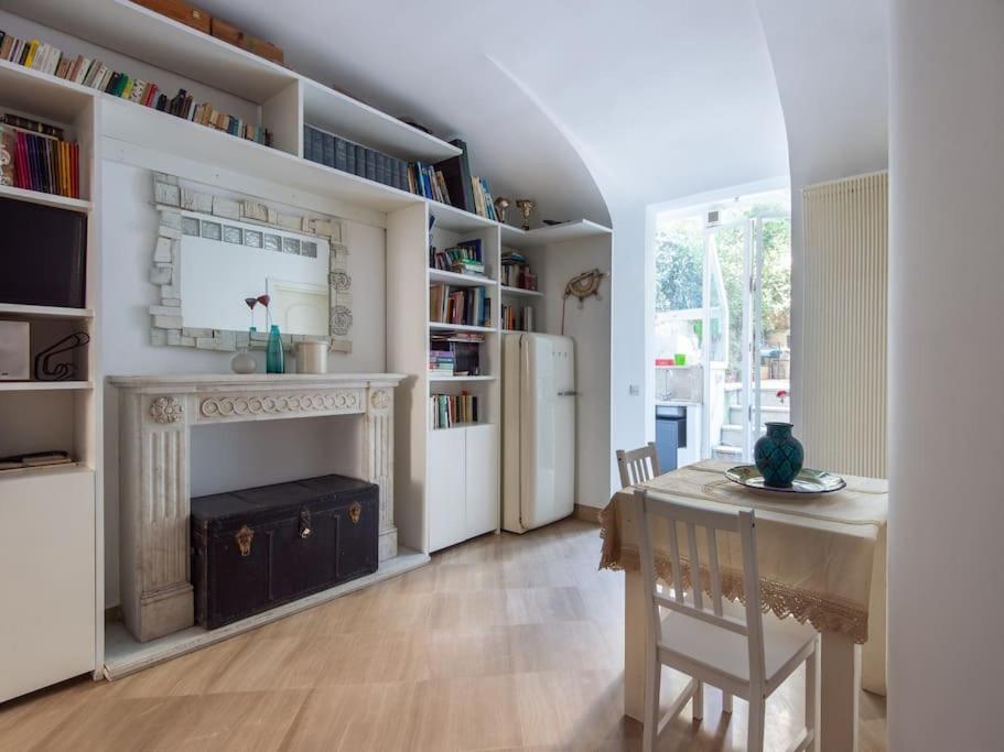 Apartment Station Enchanting Rom