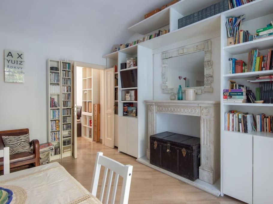 Apartment Station Enchanting Rome